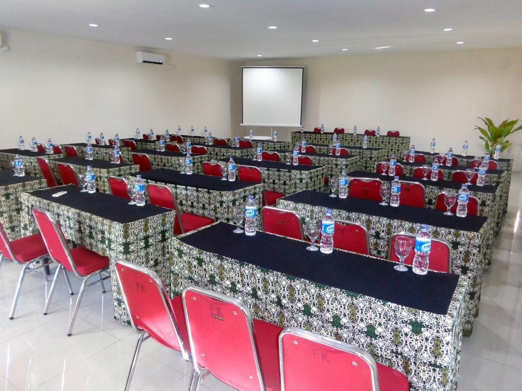 Hotel Bumi Cikeas Sentul Bogor Exterior foto