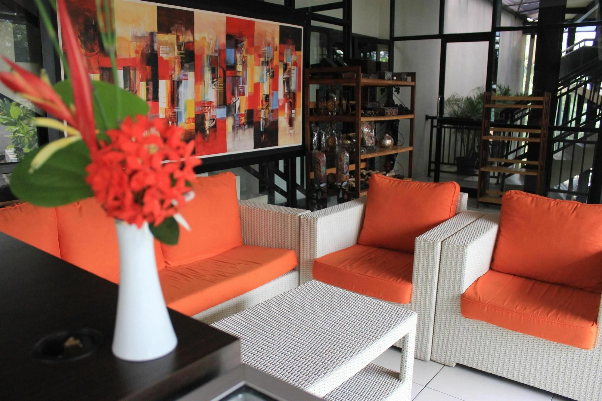 Hotel Bumi Cikeas Sentul Bogor Exterior foto